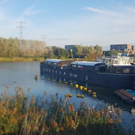 Hotel Euphrate Houseboat Amsterdam Exterior foto