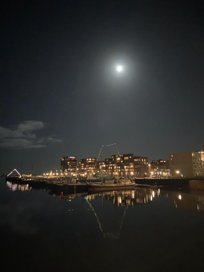 Hotel Euphrate Houseboat Amsterdam Exterior foto