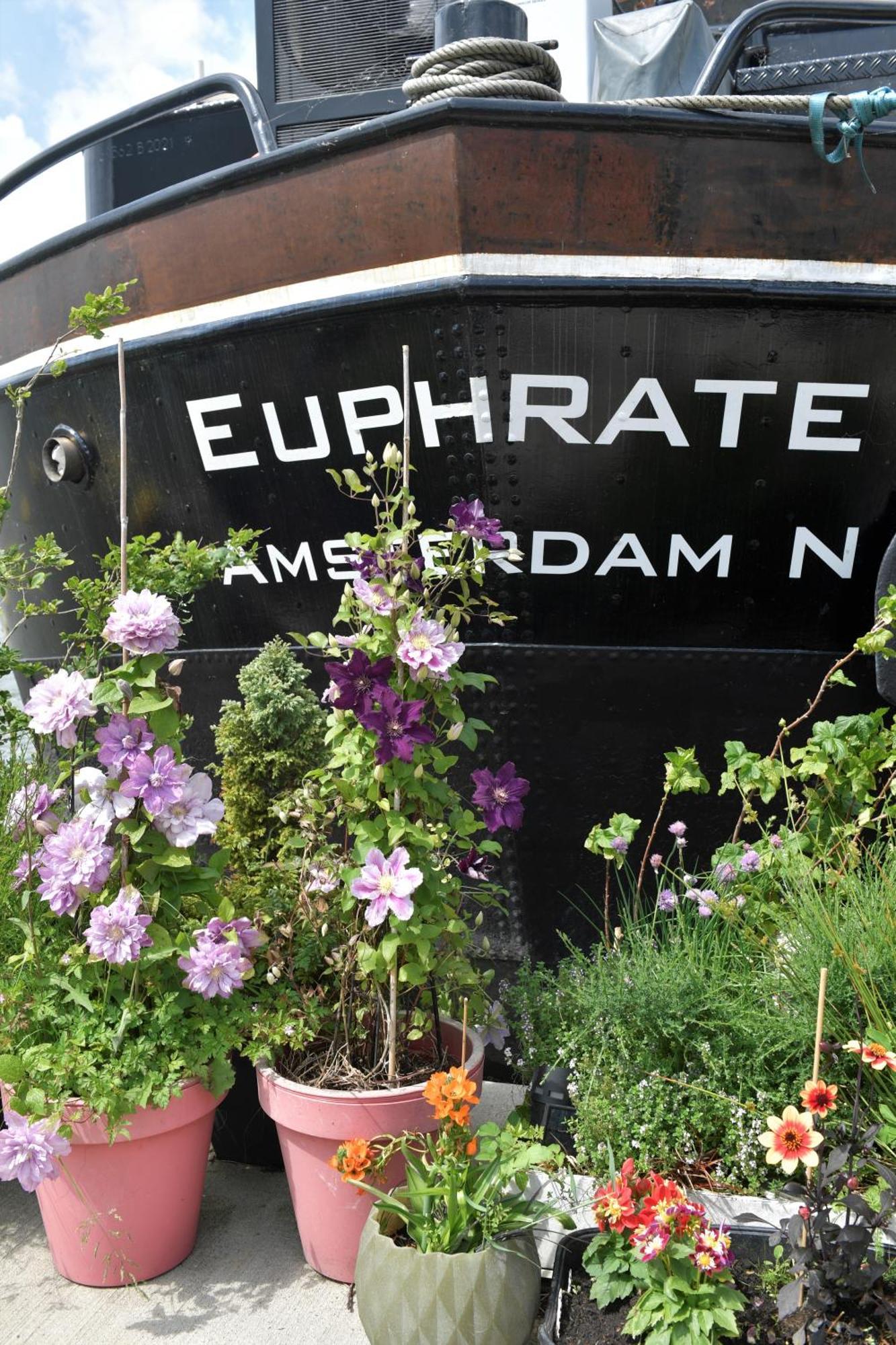 Hotel Euphrate Houseboat Amsterdam Exterior foto
