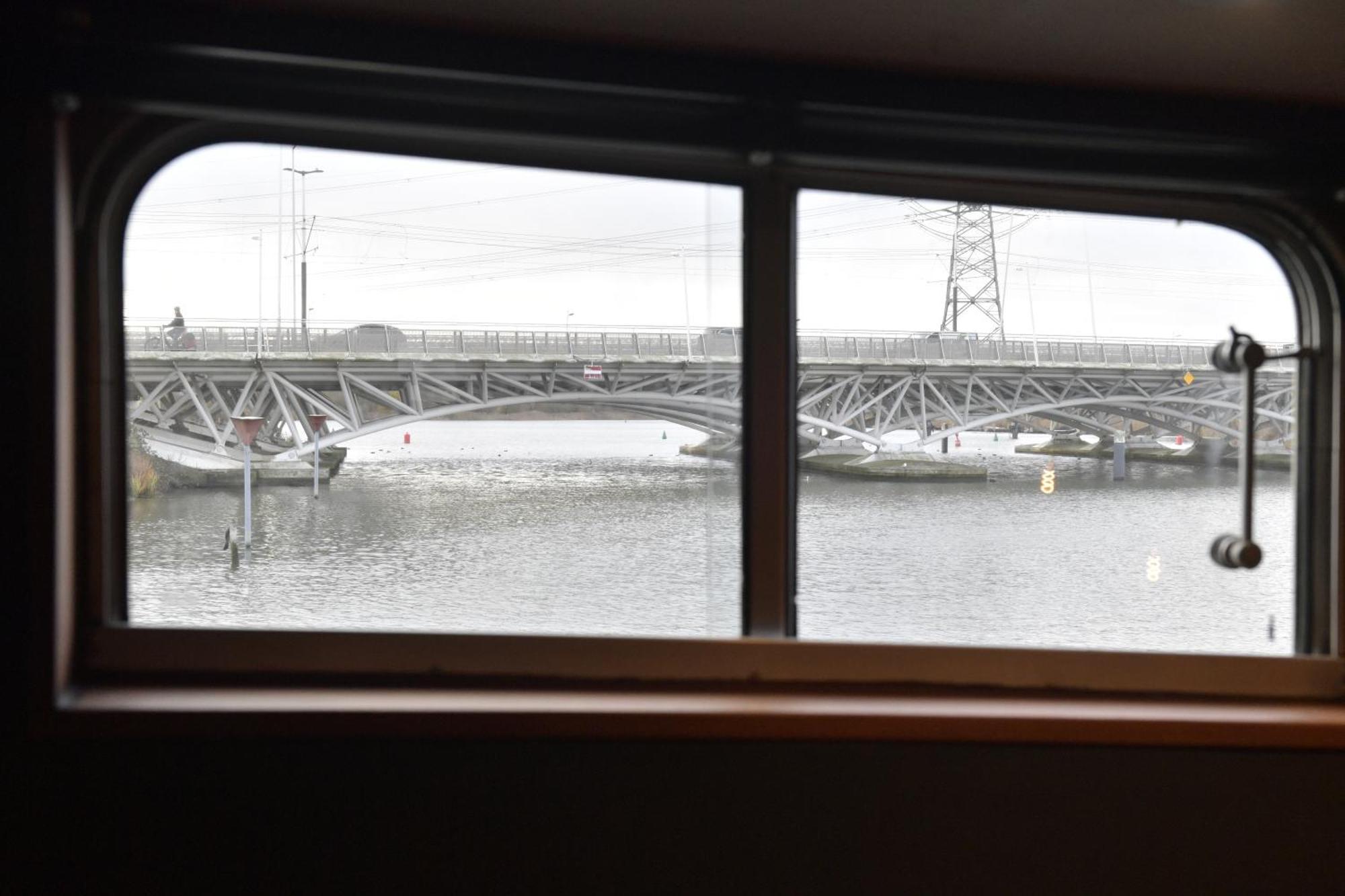 Hotel Euphrate Houseboat Amsterdam Exterior foto
